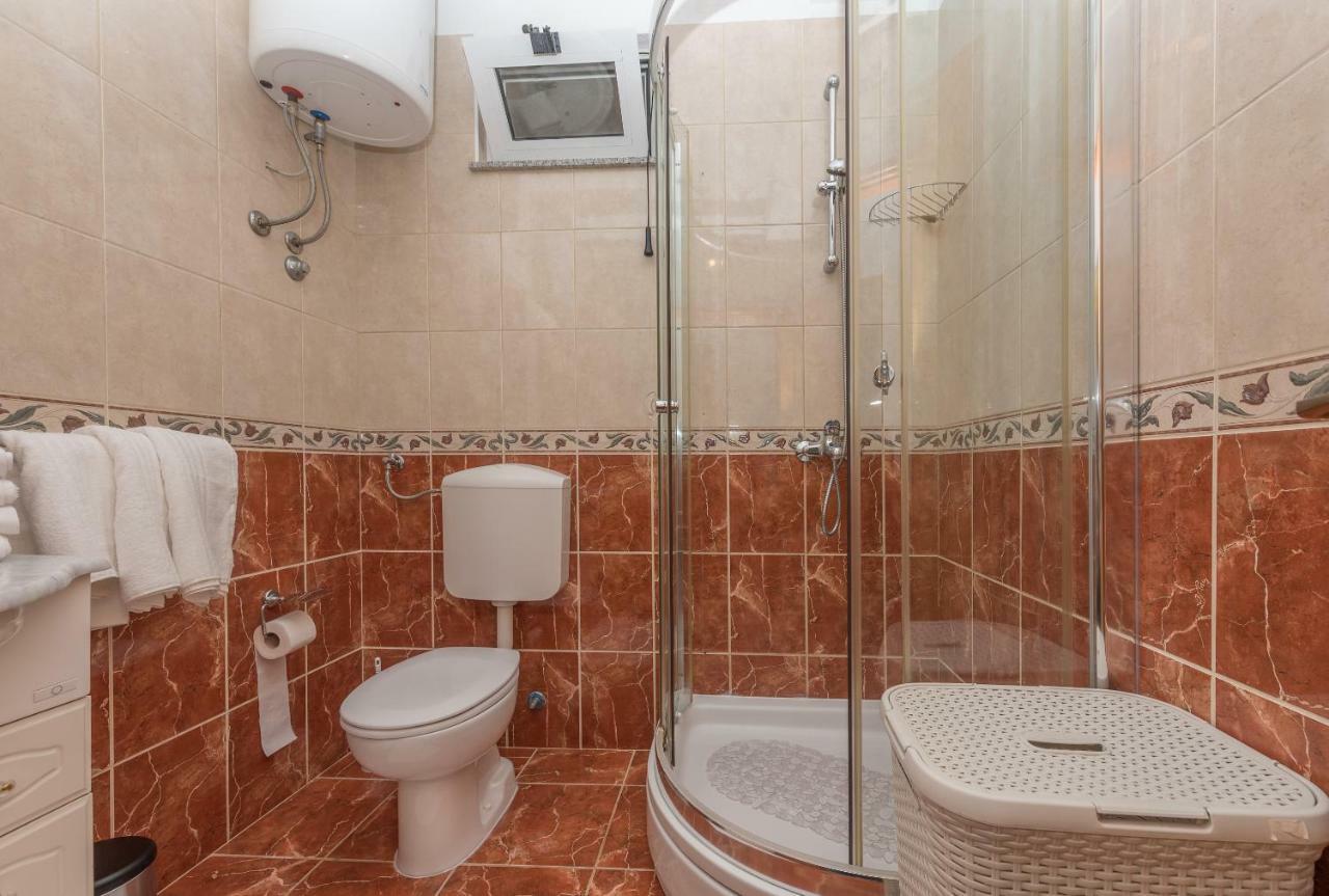 Apartmani Zara & Maris Gradac  Exterior photo