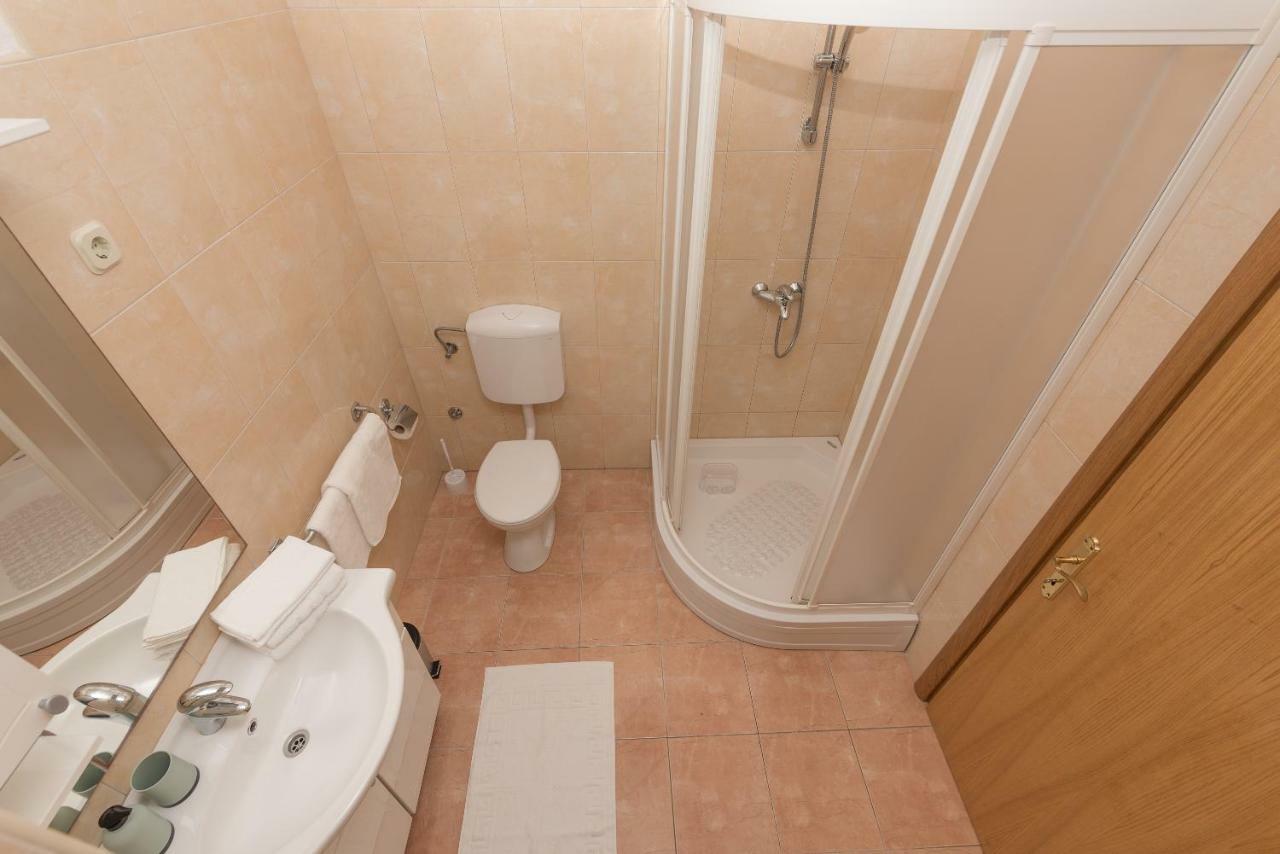 Apartmani Zara & Maris Gradac  Exterior photo